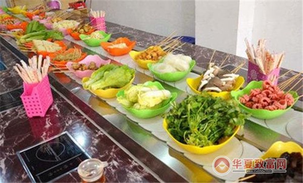 围辣旋转小火锅加盟